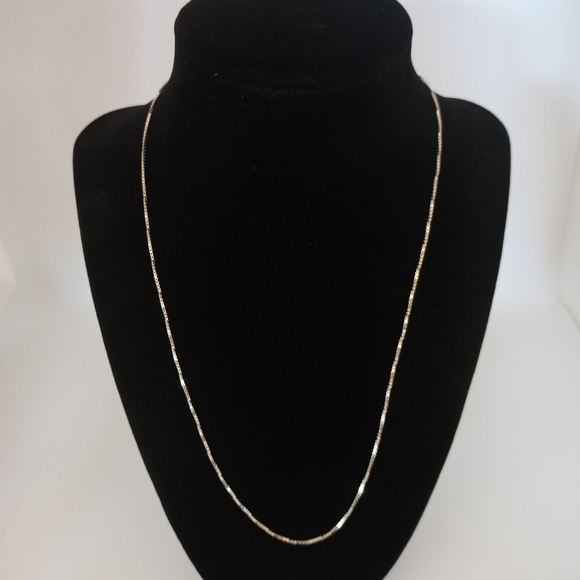COPY - Sterling Silver Box Chain 22 inches - Picture 1 of 2